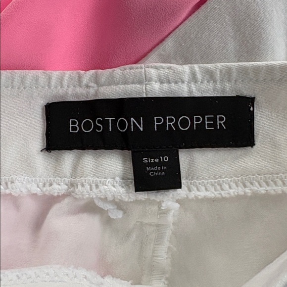 Boston Proper Shorts - Picture 3 of 3